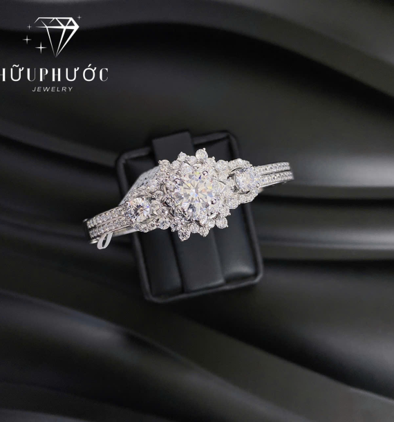 Vòng Vàng Trắng VT416 VT71