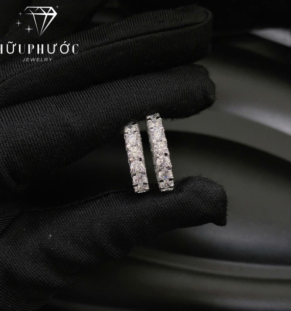 Nhẫn nữ full hột 04